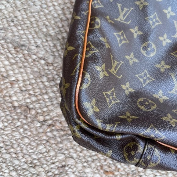 Louis Vuitton Monogram Alize 1 Compartment Soft Suitcase - Picture 7 of 14